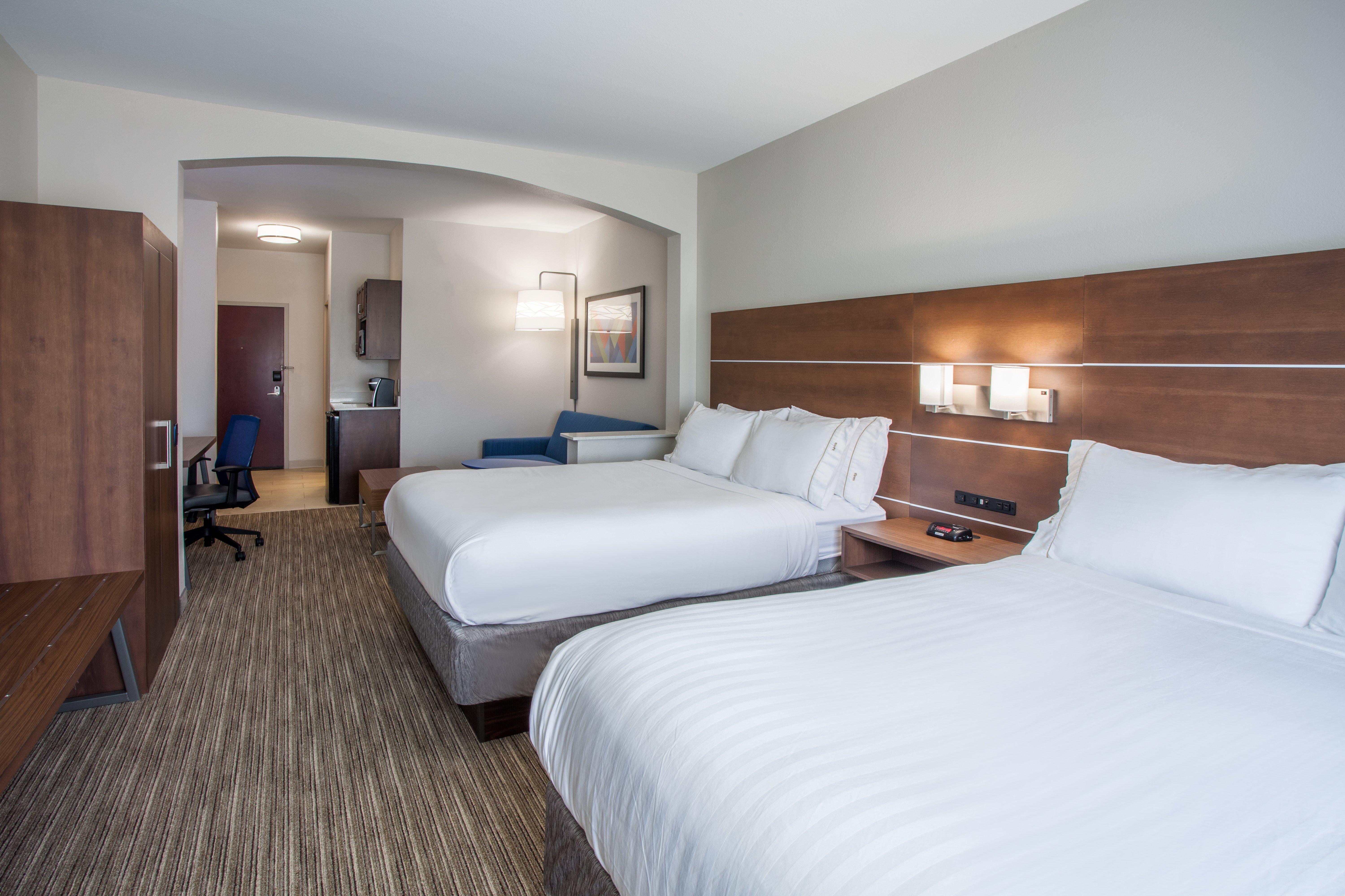 Holiday Express & By Ihg
