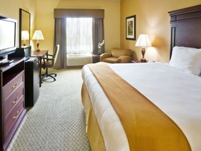 Hotel Holiday Express & By Ihg